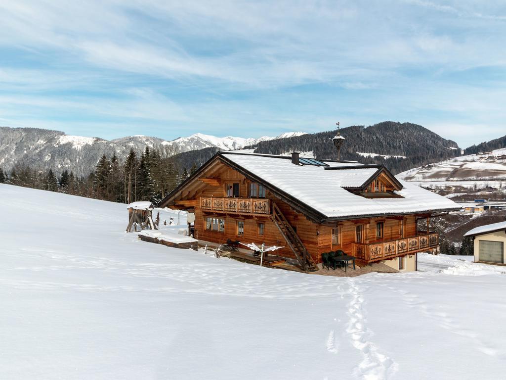 Villa On A Courtyard Near The Ski Area In Salzburg Eben Im Pongau Exterior photo